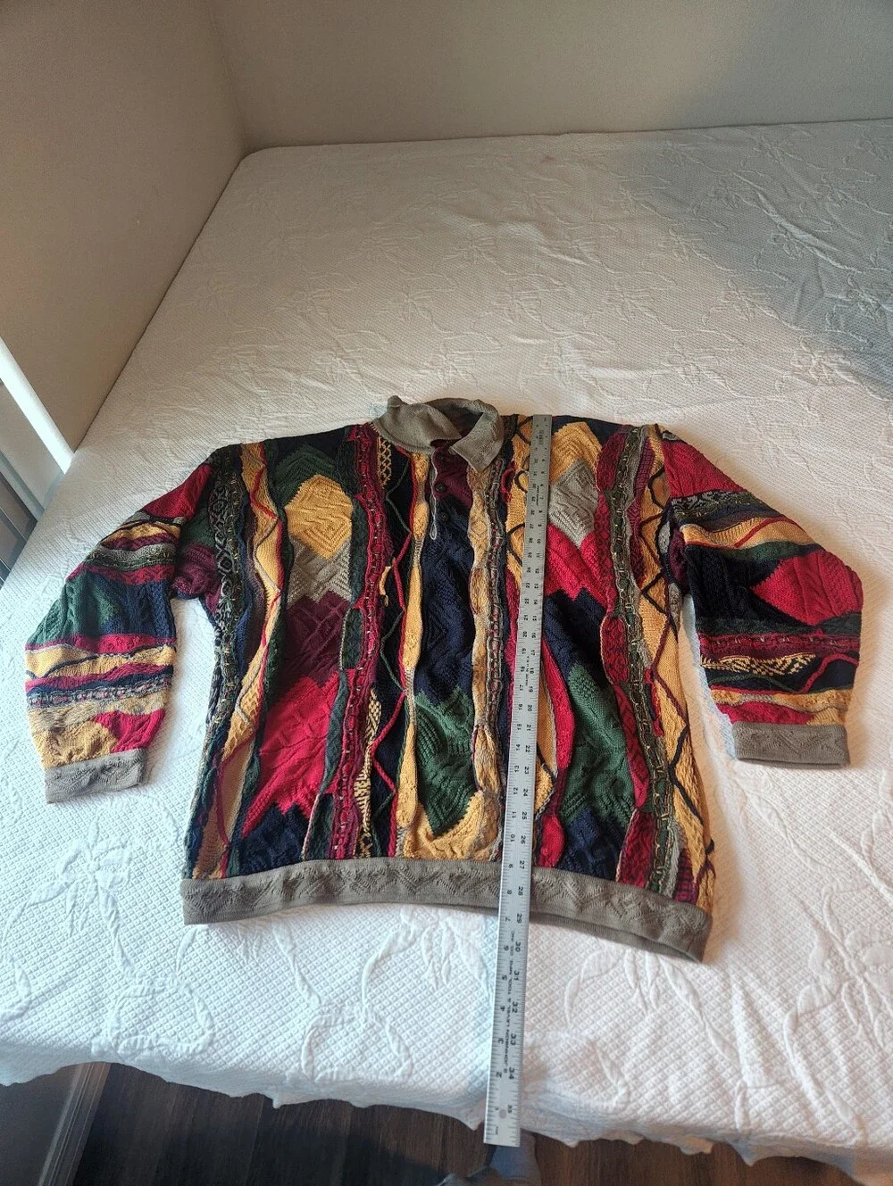 Multicolor Vintage-Style Cable Knit Sweater - Bold Geometric Pattern